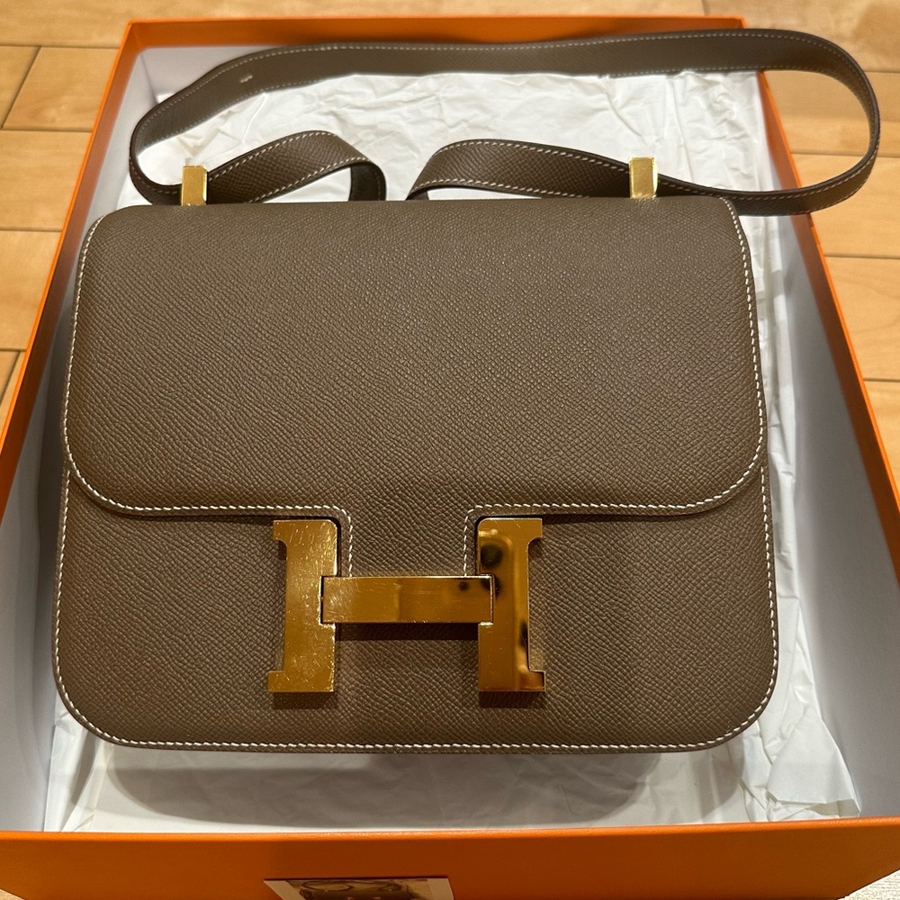 Hermes Constance 24, color etoupe jn epsom leather
